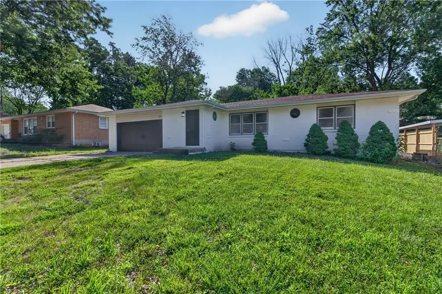 1233 Old Manor Road, Liberty, MO 64068 - #3