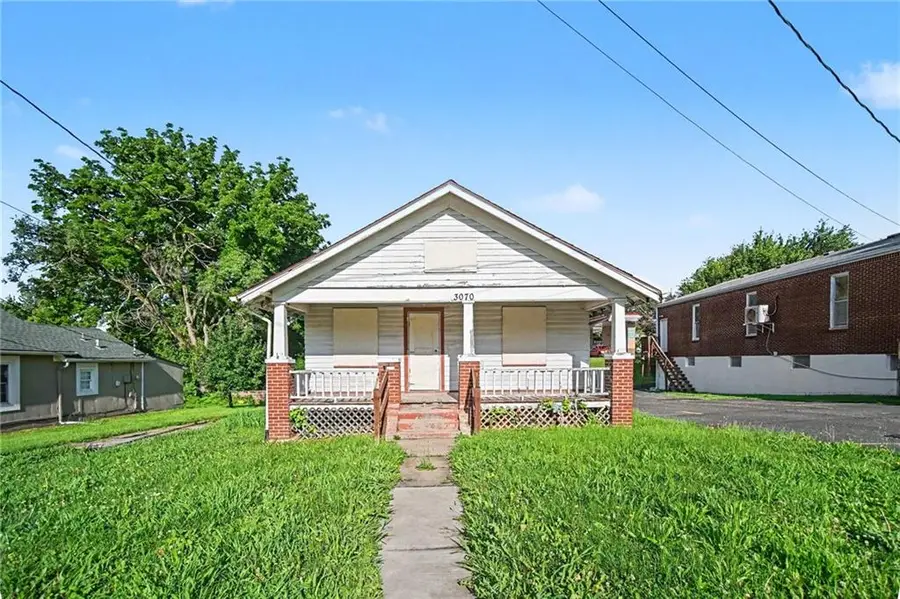 3070 N 33 Street, Kansas City, KS 66104 - #2