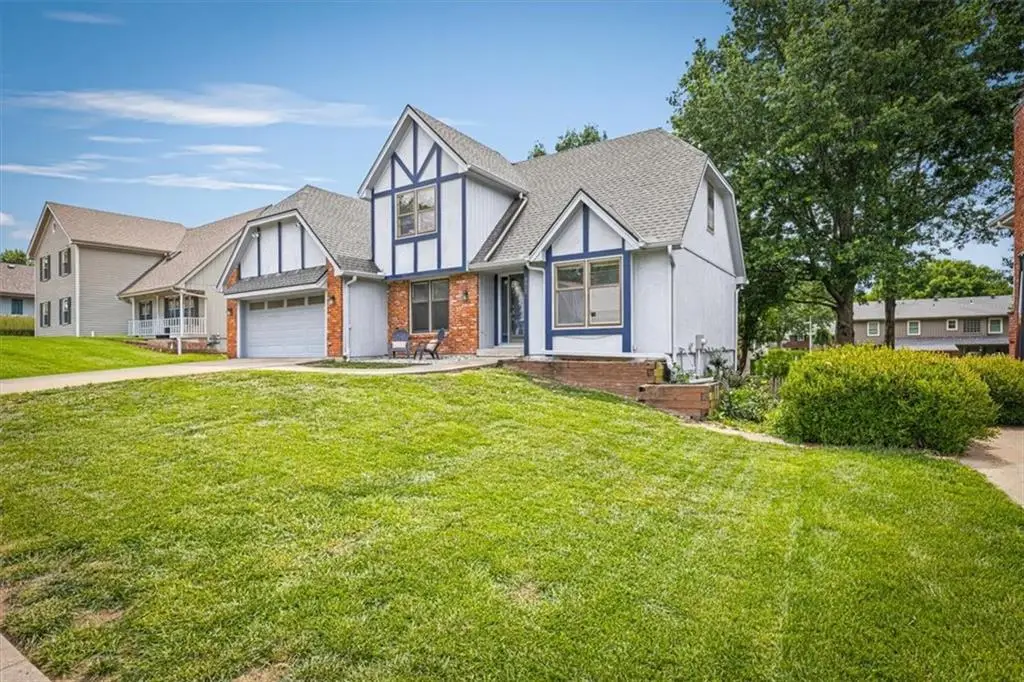 8020 N Flora Avenue, Kansas City, MO 64118 - #1