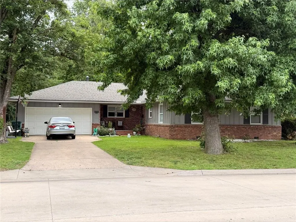 2005 S Homer Street, Pittsburg, KS 66762 - #1