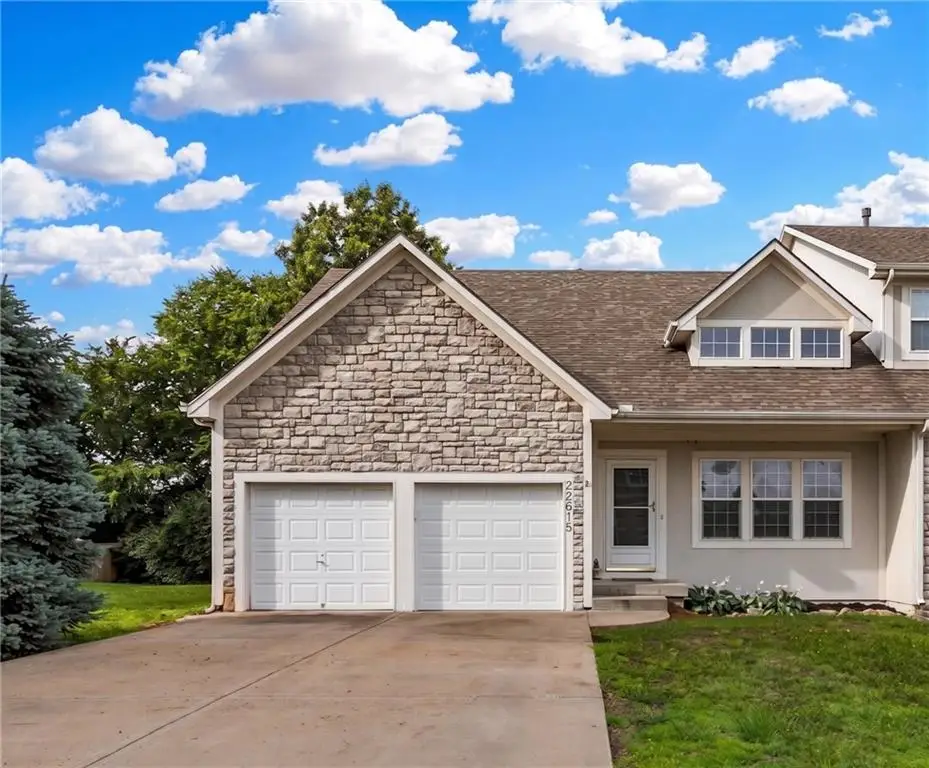 22615 W 76th Terrace, Shawnee, KS 66227 - #1