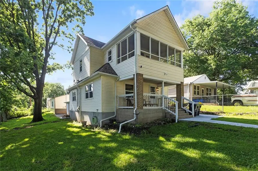 528 N White Avenue, Kansas City, MO 64123 - #2