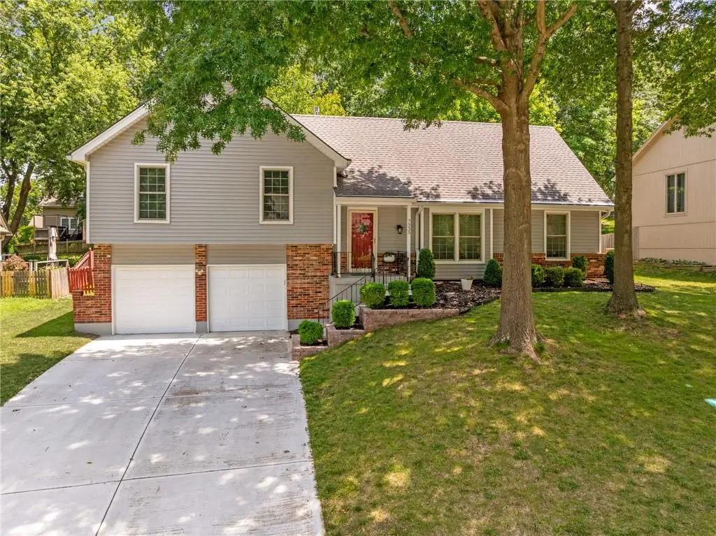 7335 Monrovia Street, Shawnee, KS 66216 - #1