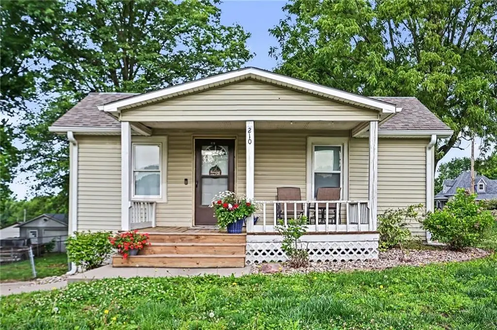210 Elm Street, Faucett, MO 64448 - #1