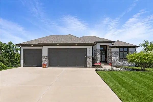 7041 N London Avenue, Kansas City, MO 64151