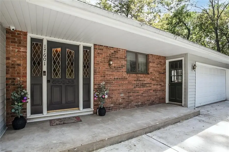 17601 River Drive, Kearney, MO 64060 - #2