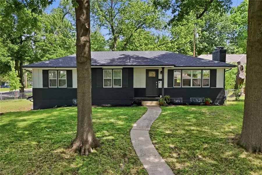 9500 E 79th Terrace, Raytown, MO 64138 - #2