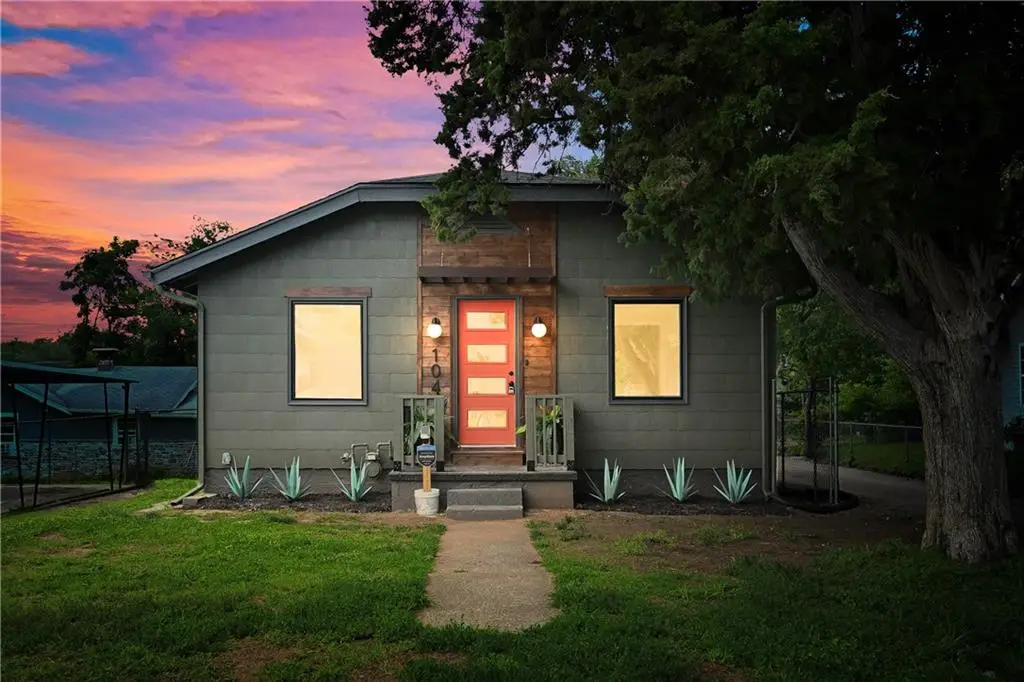 104 N Huttig Avenue, Independence, MO 64053 - #1