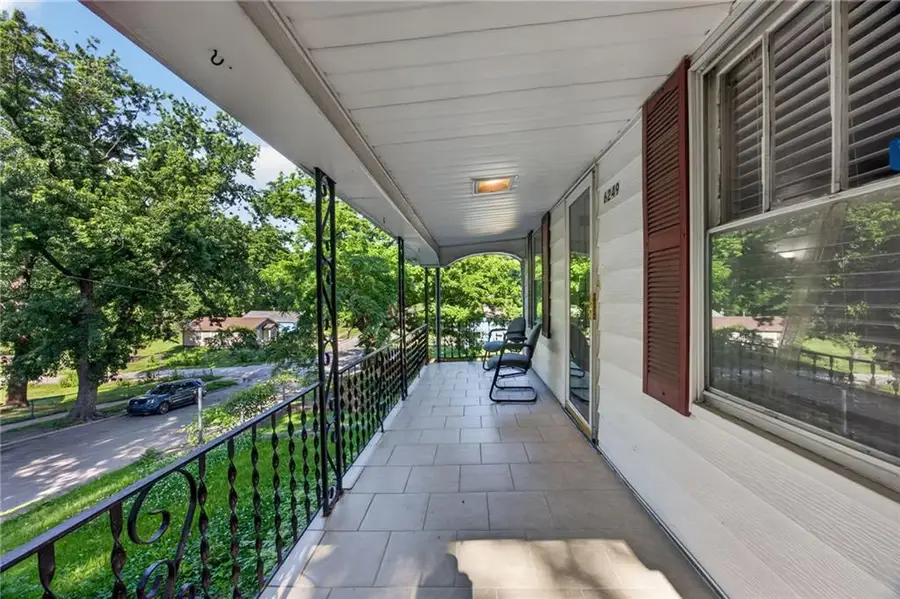 6249 E 9th Street, Kansas City, MO 64125 - #2