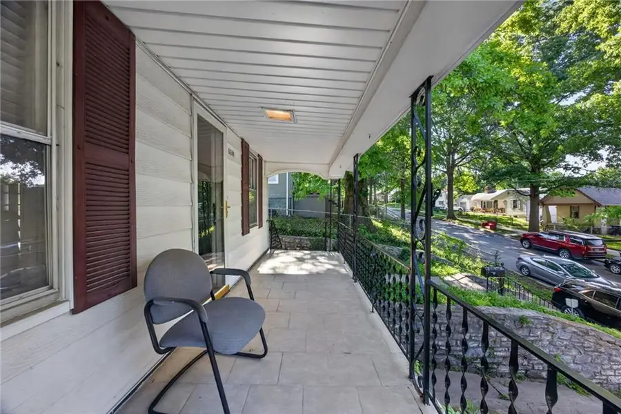 6249 E 9th Street, Kansas City, MO 64125 - #3