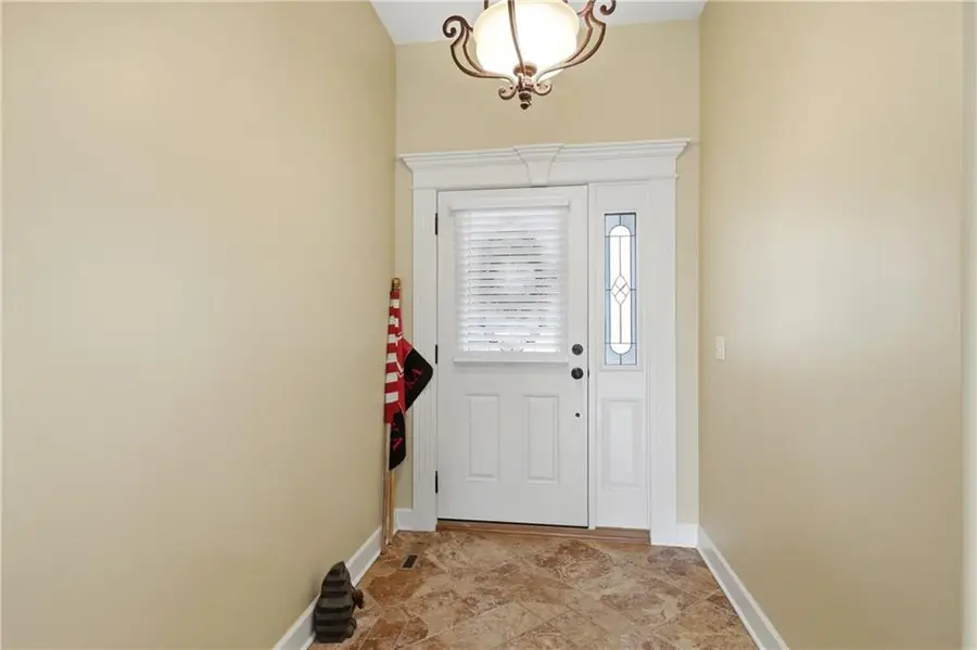 6121 N Cypress Court, Kansas City, MO 64119 - #2