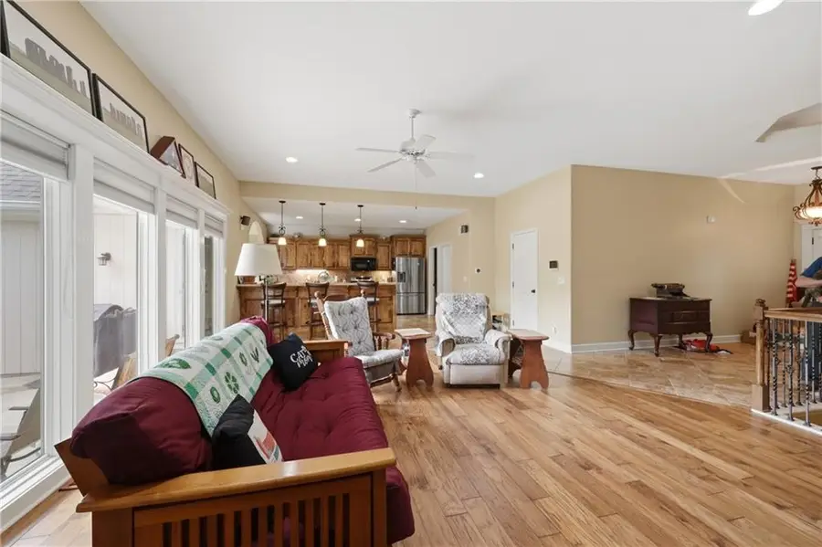 6121 N Cypress Court, Kansas City, MO 64119 - #3