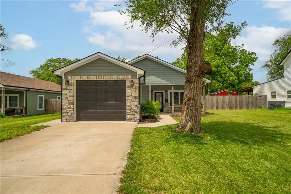 606 Retan Avenue, Osawatomie, KS 66064 - #1