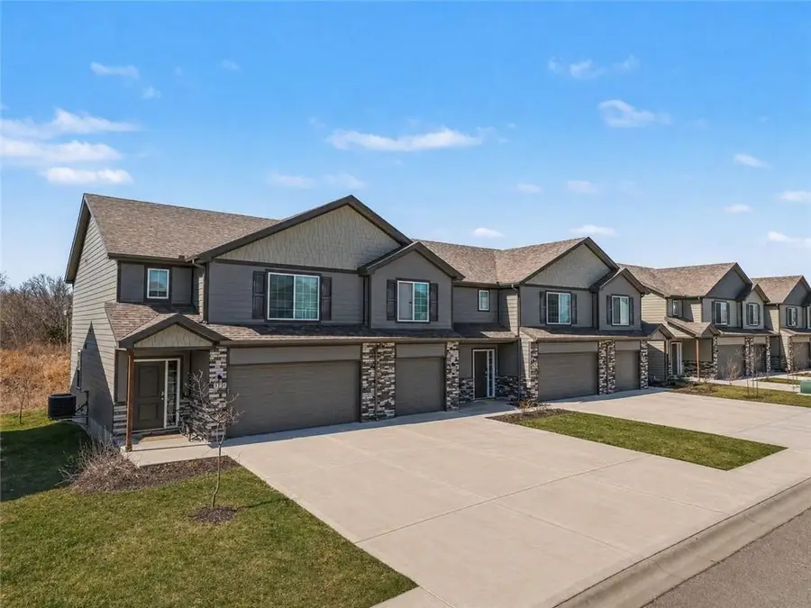 1500 NE Shale Court, Grain Valley, MO 64029 - #3
