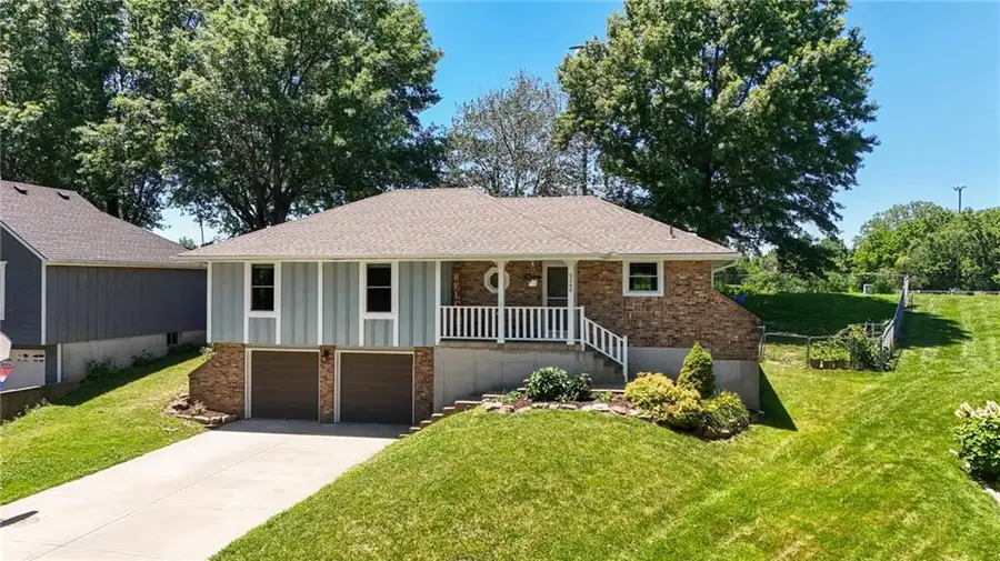 3240 N 100th Street, Kansas City, KS 66109 - #2