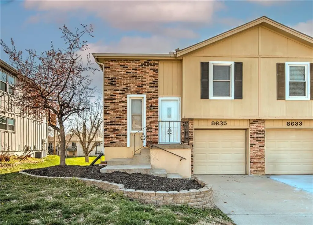 8635 N Hull Avenue, Kansas City, MO 64154 - #1
