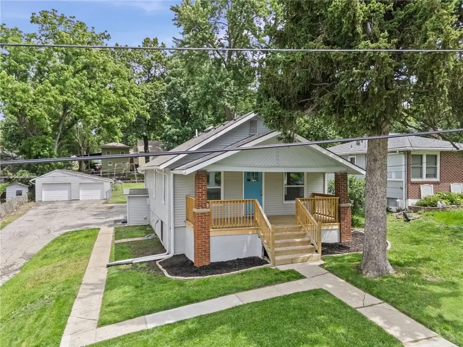 4614 Waverly Avenue, Kansas City, KS 66104 - #2