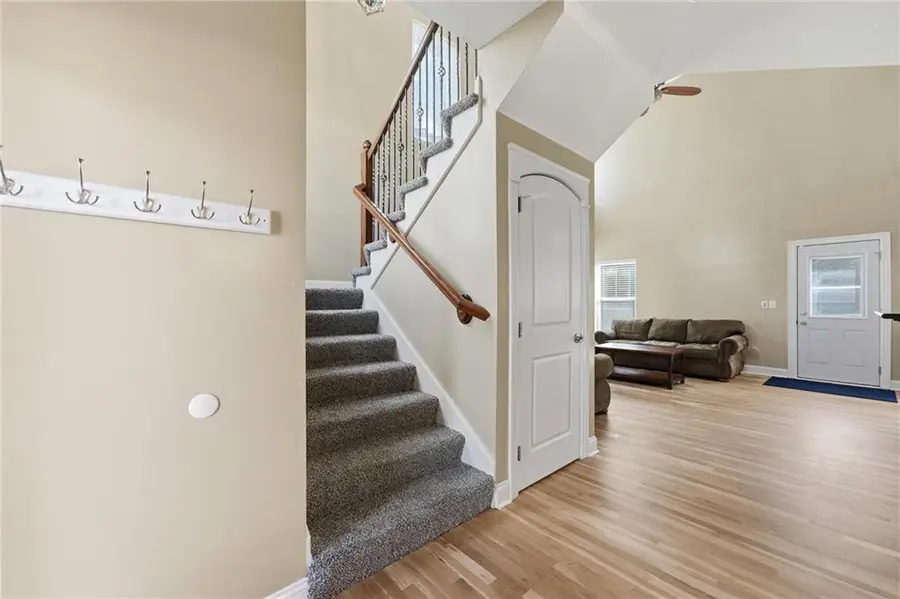 12229 Pine Valley Drive, Kansas City, KS 66109 - #2