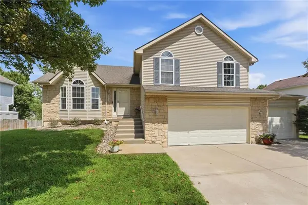 8623 N Sheldon Avenue, Kansas City, MO 64153