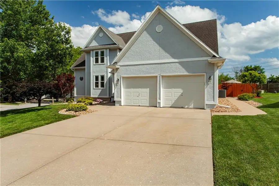 1124 NE Waterfield Village Drive, Blue Springs, MO 64014 - #2