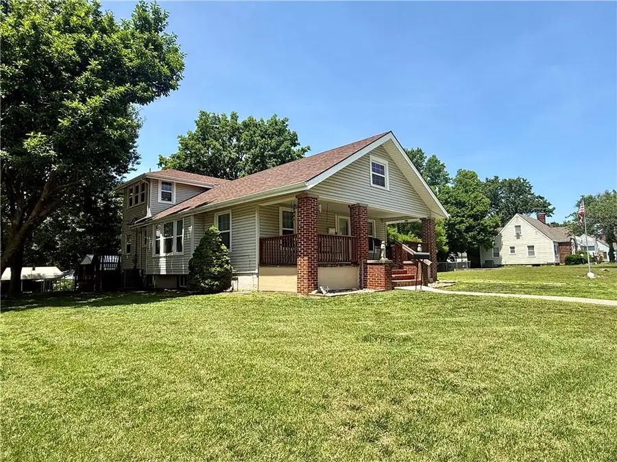 410 S Institute Street, Richmond, MO 64085 - #3