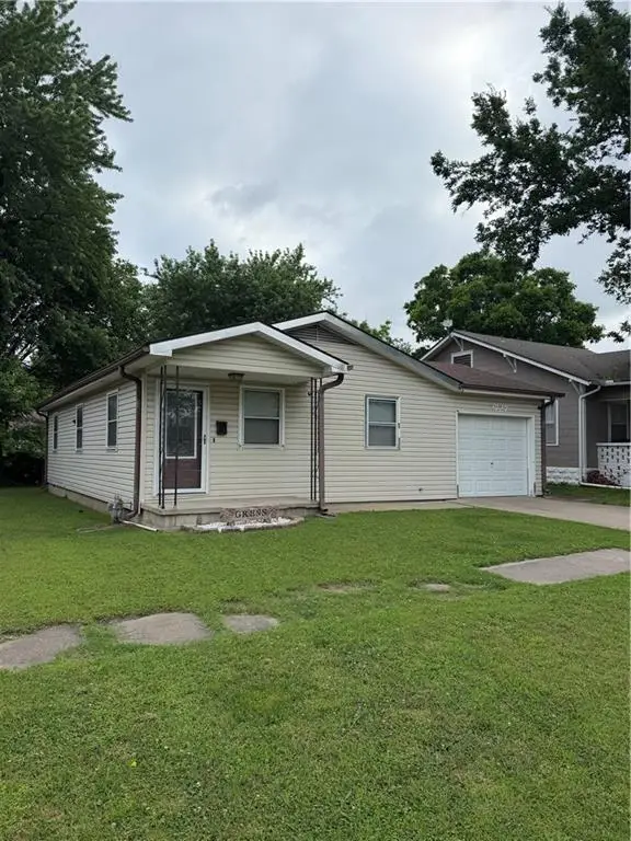 2727 Crawford Avenue, Parsons, KS 67357