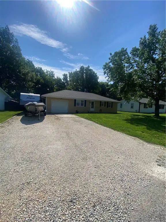 305 Renee Lane, Garden City, MO 64747 - #2