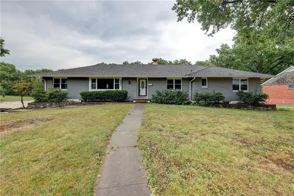 8901 Mission Road, Leawood, KS 66206