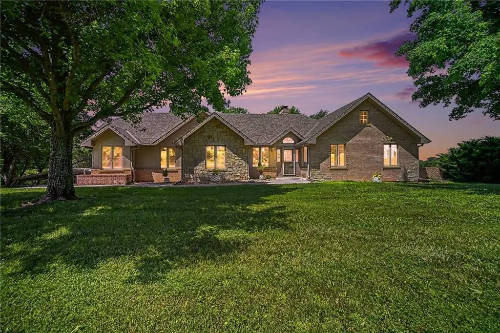 13940 SE State Route Mm Highway, Faucett, MO 64448 - #1