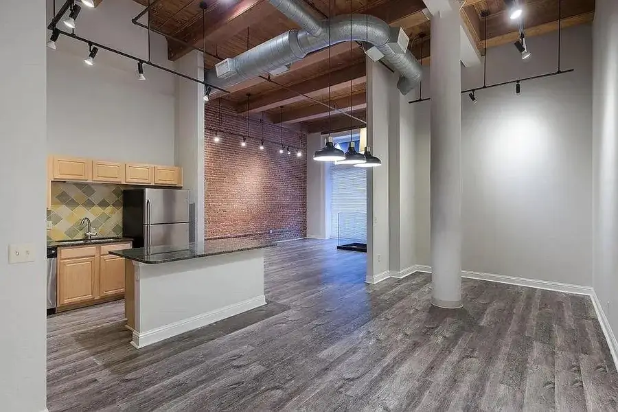 609 Central Street #1102, Kansas City, MO 64105 - #2