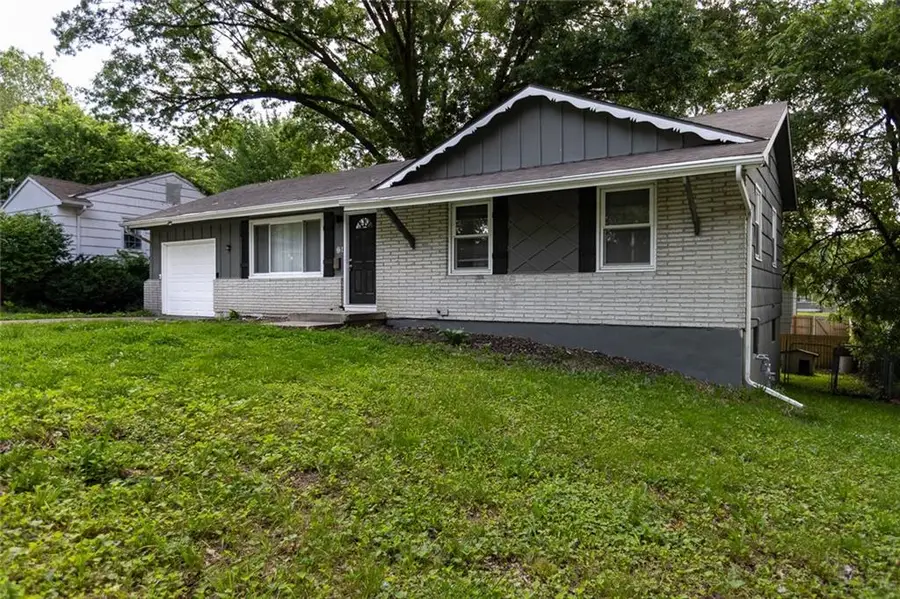 4837 Evanston Avenue, Kansas City, MO 64133 - #3