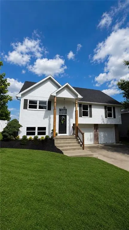 207 Parkway Drive, Warrensburg, MO 64093 - #1