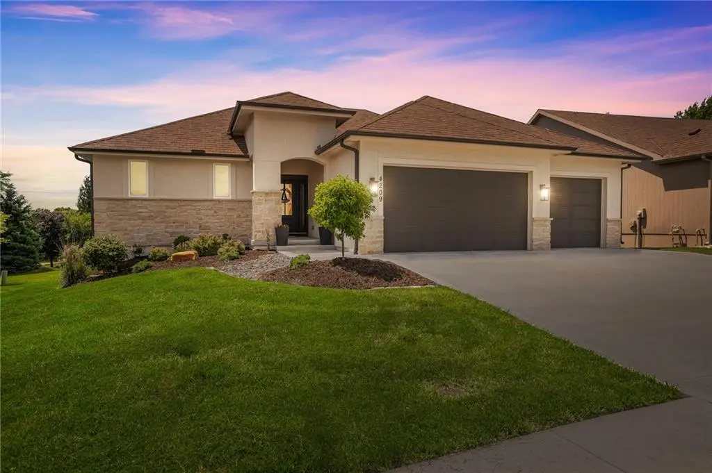 4209 NE Hideaway Drive, Lees Summit, MO 64064 - #1