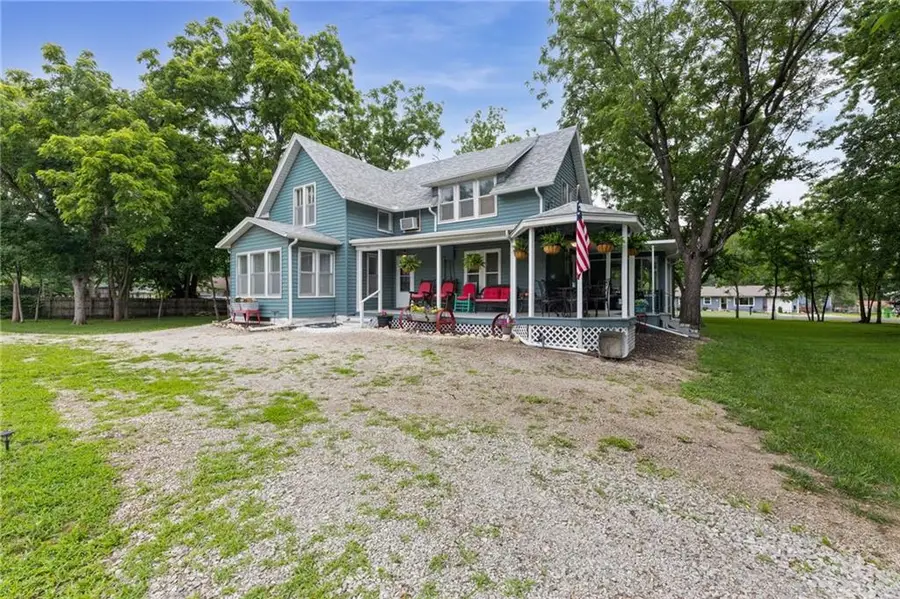103 E 1st Street, Wellsville, KS 66092 - #2