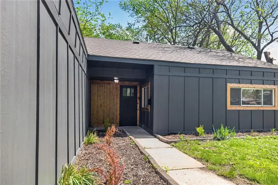 5409 Maple Street, Mission, KS 66202 - #2