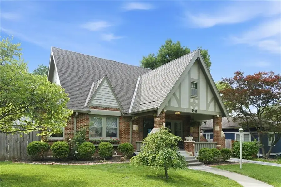 7310 Mercier Street, Kansas City, MO 64114 - #2