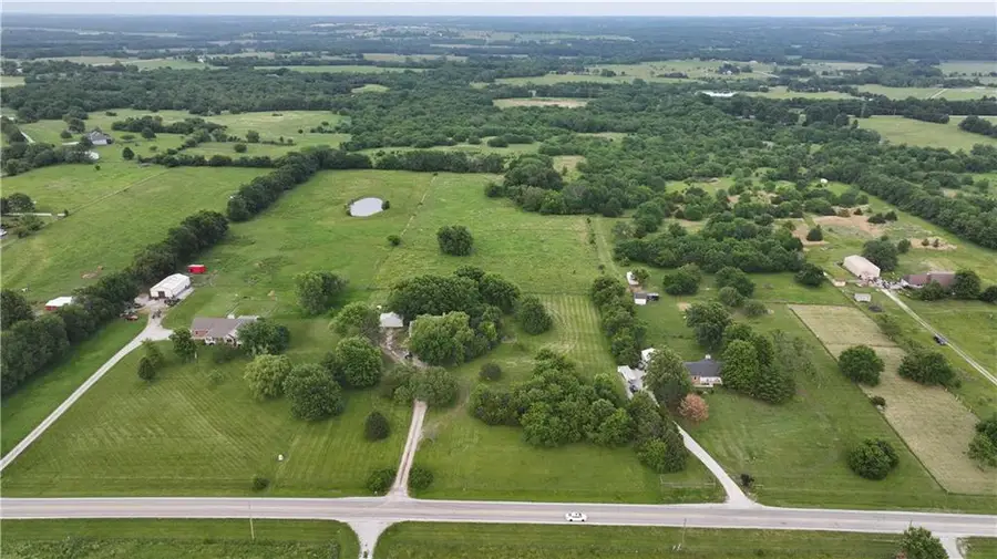 28385 Woodland Road, Paola, KS 66071 - #3