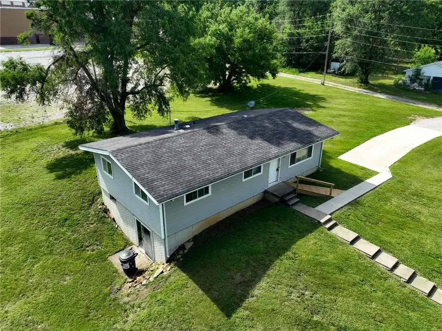 1115 3rd Avenue E, Horton, KS 66439 - #2