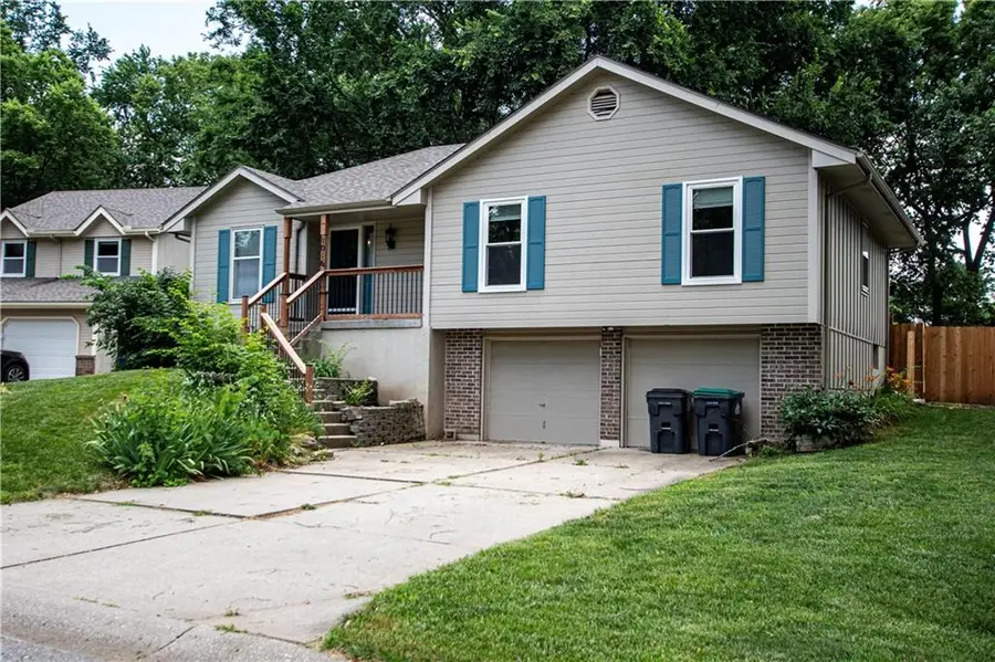1016 SW Eastman Street, Blue Springs, MO 64015 - #2