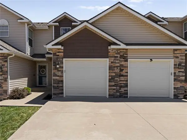 213 Pointe Lane, Raymore, MO 64083