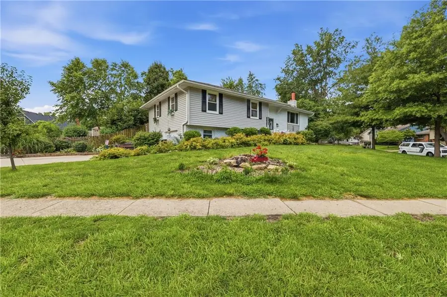 2821 Tepee Avenue, Independence, MO 64057 - #2