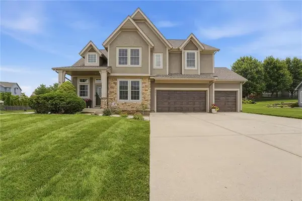 9611 N Ditzler Court, Kansas City, MO 64157