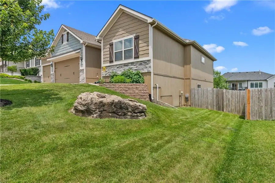 204 E Woodland Avenue, Lone Jack, MO 64070 - #2