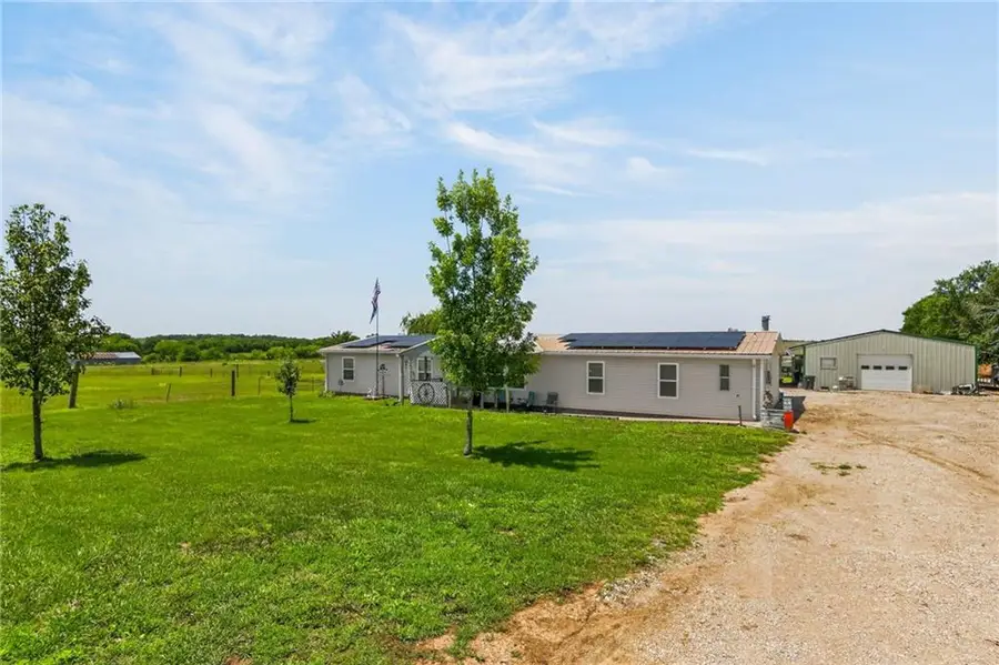 1224 NW State Route K Highway, Butler, MO 64730 - #2