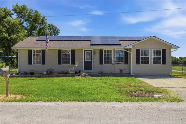 115 S Mulberry Street, Adrian, MO 64720