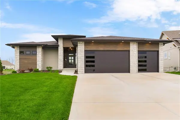 16761 S Ripley Street, Olathe, KS 66062