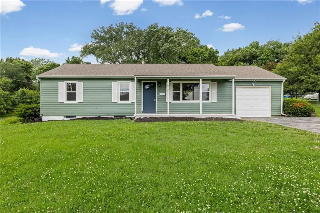 1610 N Trail Ridge Drive, Independence, MO 64050 - #1