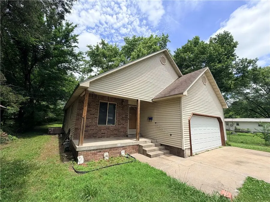 98 W Leighton Street, Frontenac, KS 66763 - #3
