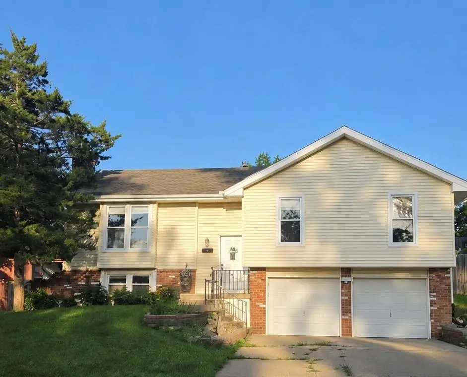 8031 N Garfield Street, Kansas City, MO 64118 - #1
