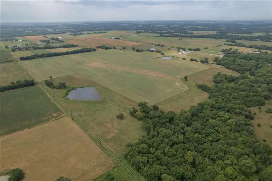 674 V Highway, Lamar, MO 64759 - #3